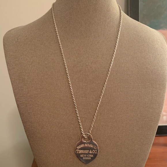 Heart Tag Pendant Necklace | Poshmark